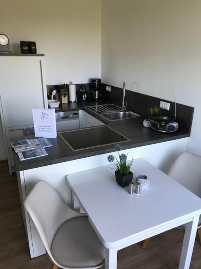 Appartements Unter Reet Tumlauer Koog Exterior photo